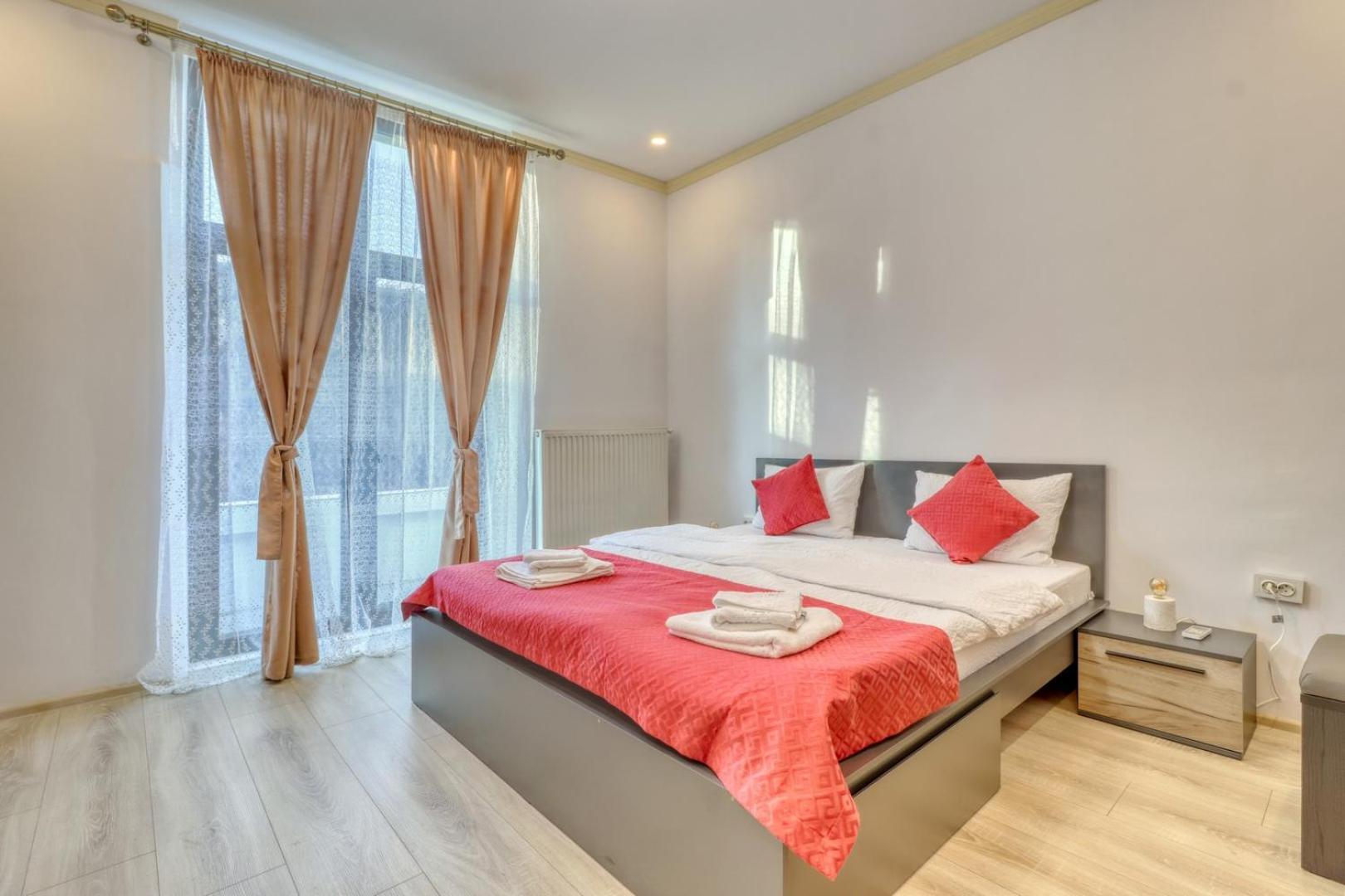 Muse Residence Downtown Bukares Bagian luar foto